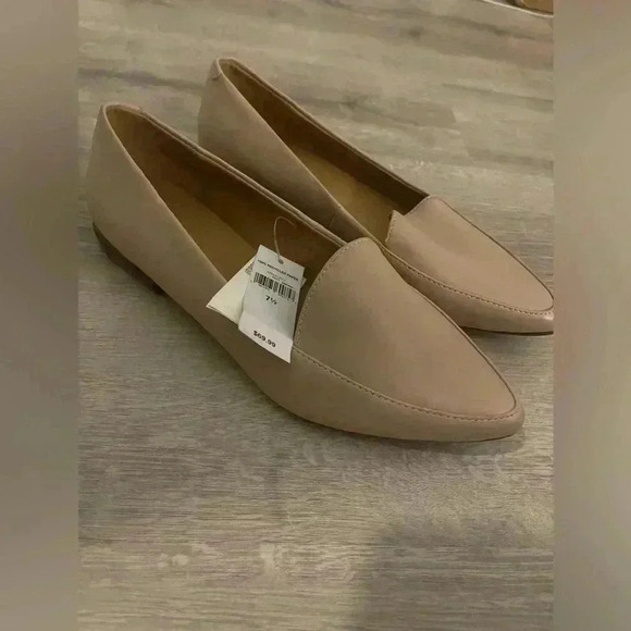 BANANA REP Brand New Nude Flats 7.5 - Picture 1 of 6